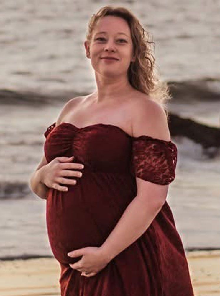 STUNNING DEVELOPMENT: No Criminal Charges for ICE Agent Who Killed Renee Good — Her Family in Tears as Public Trust Shatters and Support for Jonathan Ross Climbs