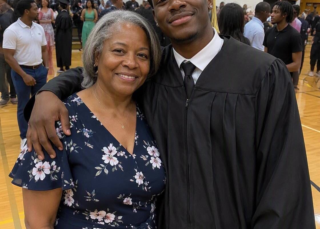 My Classmates Mocked Me for Being a Garbage Collector’s Son – on Graduation Day, I Said Something They’ll Never Forget