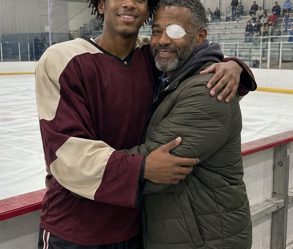  HE LEFT HIS SON BEHIND FOR FOURTEEN YEARS — THEN SHOWED UP WHEN THE BOY BECAME A CHAMPION.